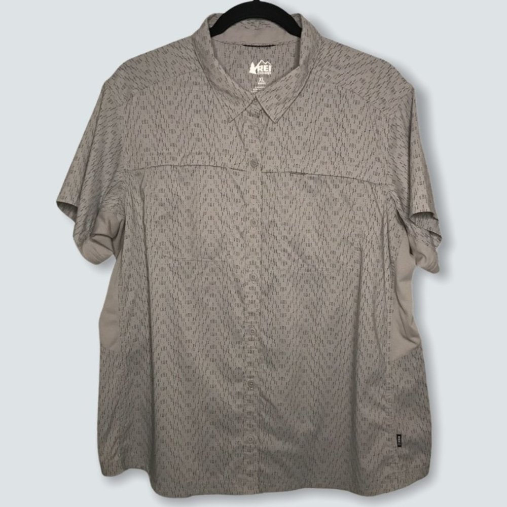 REI Short Sleeve Button Up Double Pocket Gray XL